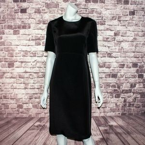 Nina McLemore Women's Black Silk Sheath Dr…